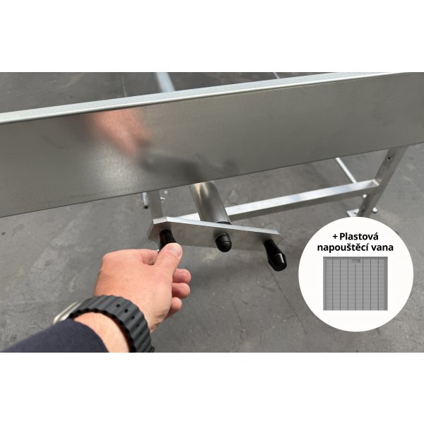 Pěstební stůl hliník s pojezdem a plastovými vanami